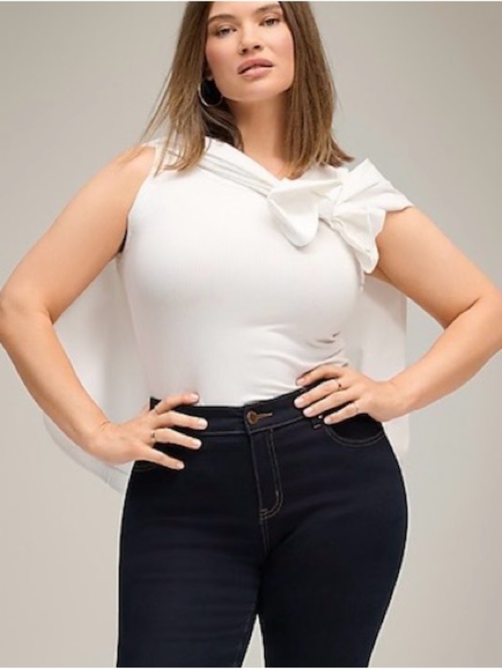 Lane Bryant Dark wash 360 Flex Signature Fit Skinny Jean 
MSRP $70
🍂Fall Closet🍂
